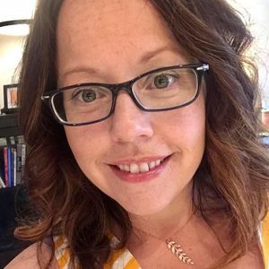 Meet your Posher, Holly